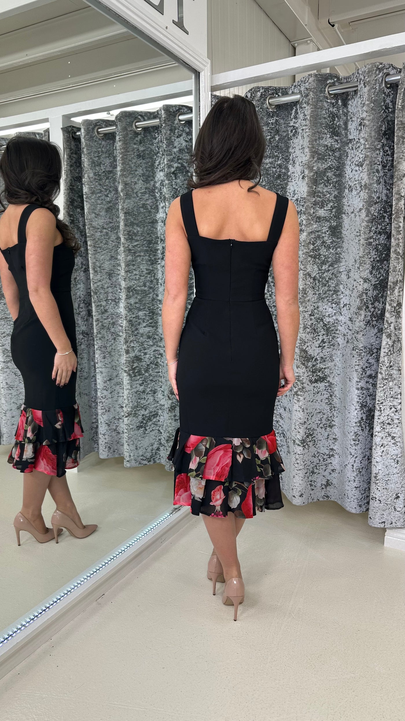 Black and Red Fishtail Midi Dress